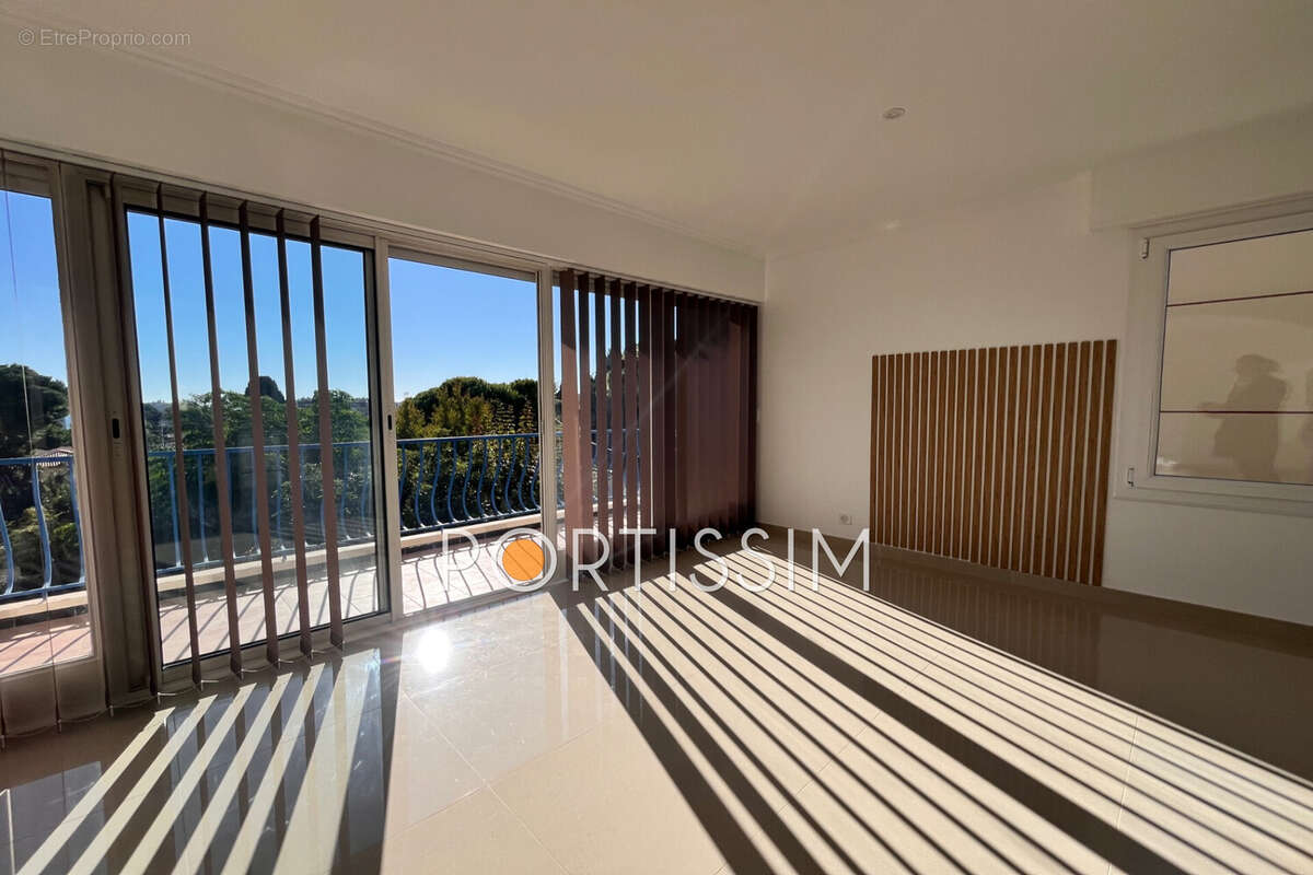 Appartement à CAGNES-SUR-MER