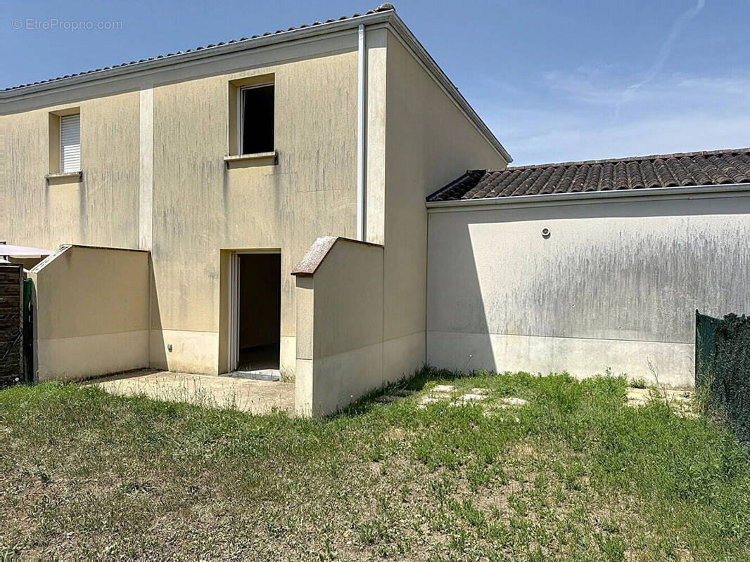 Maison à VILLENAVE-D&#039;ORNON