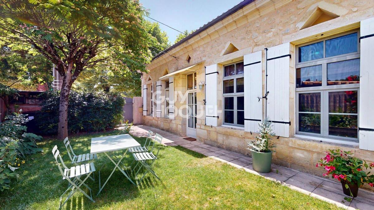 Maison à PORTETS