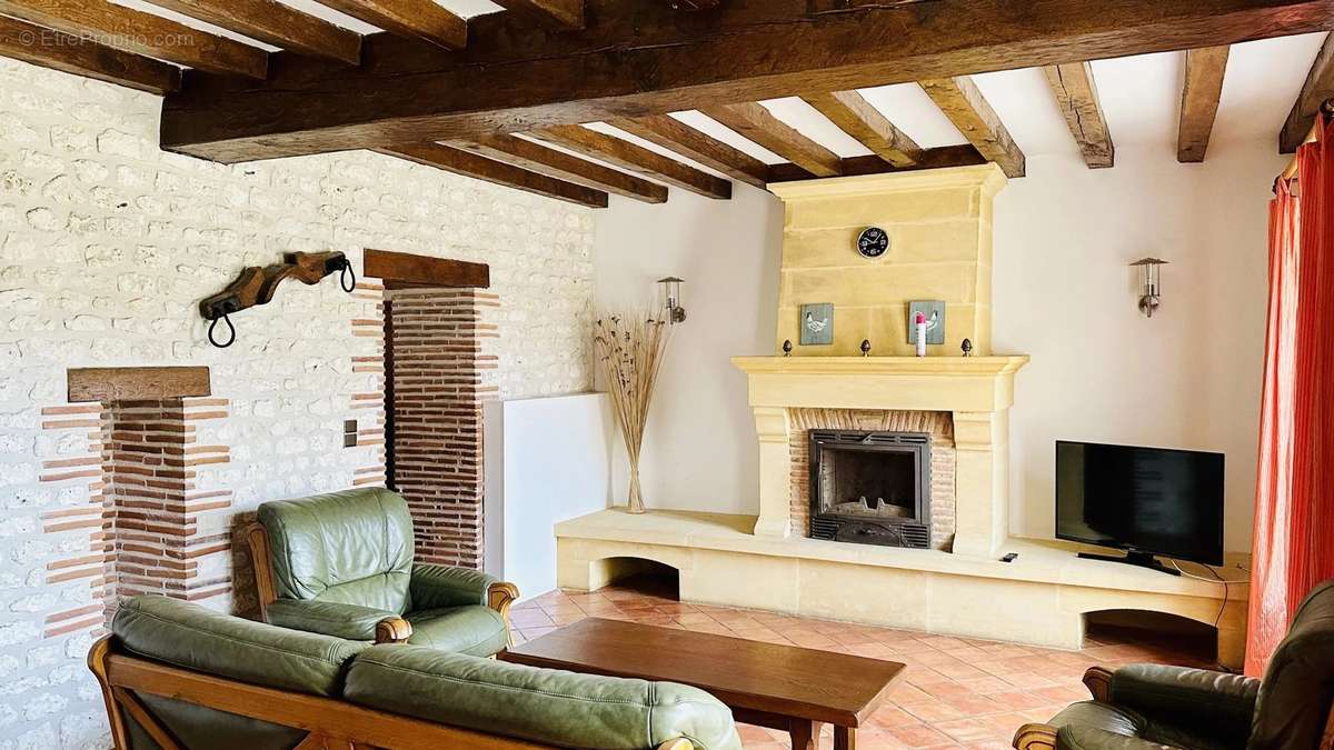 Maison à GARDONNE