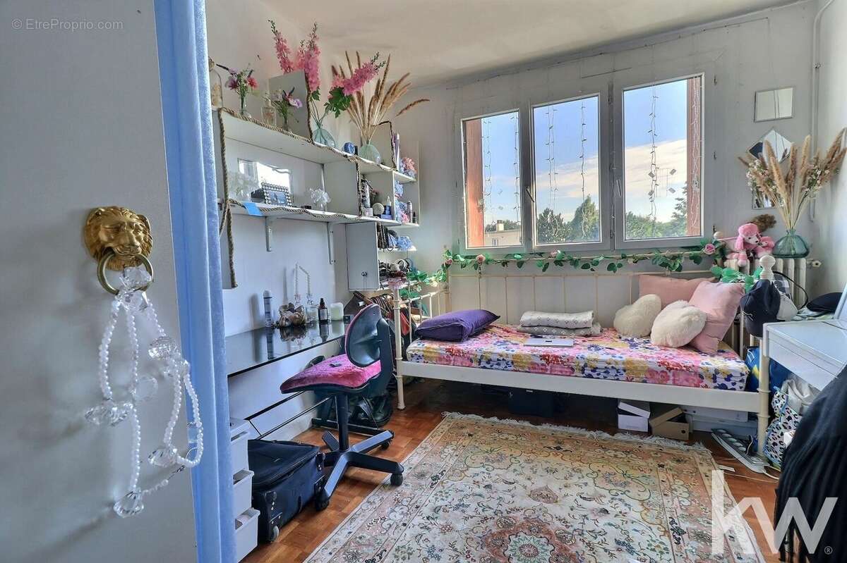 Appartement à LA CELLE-SAINT-CLOUD