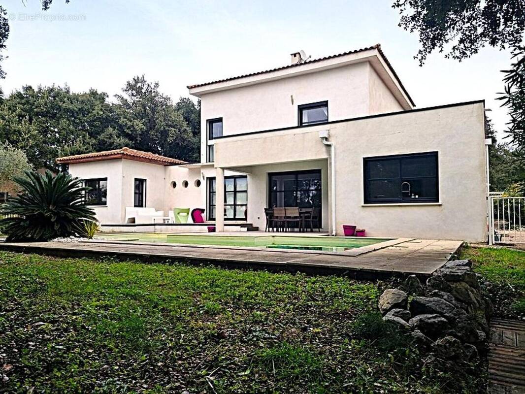 Maison à RESTINCLIERES