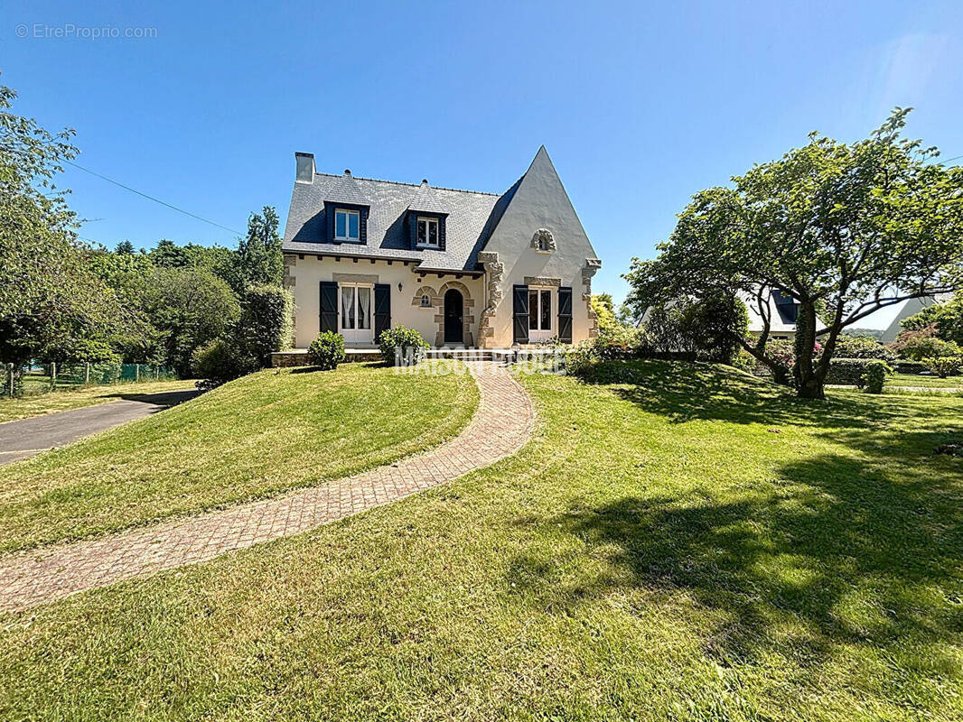 Maison à PLOUER-SUR-RANCE