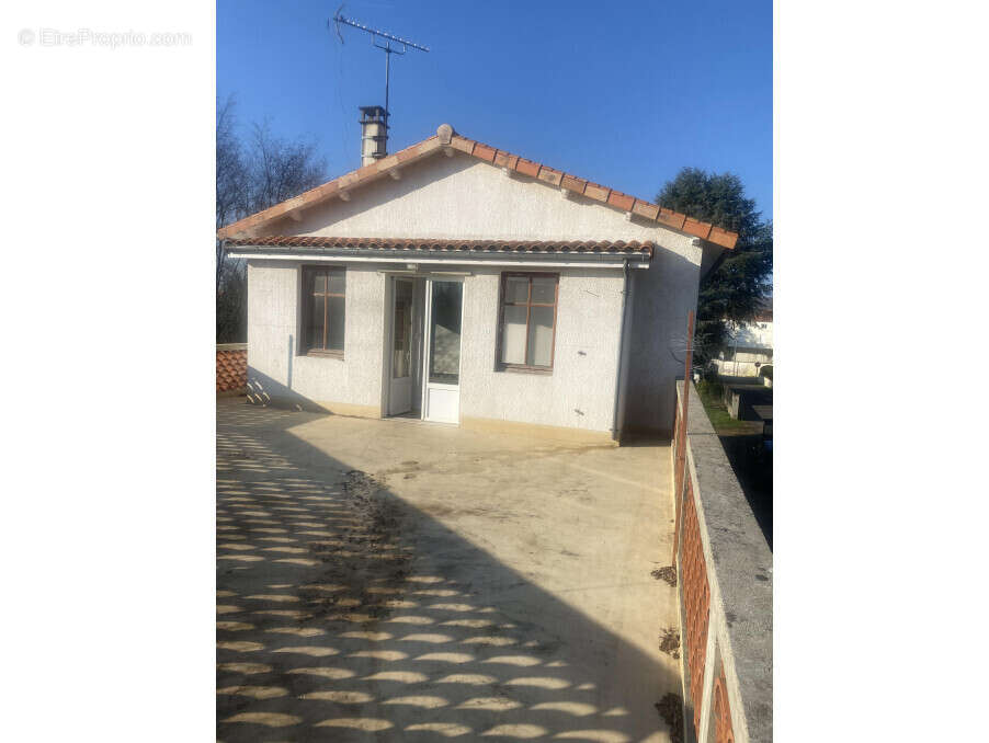 Appartement à CHASSENEUIL-SUR-BONNIEURE