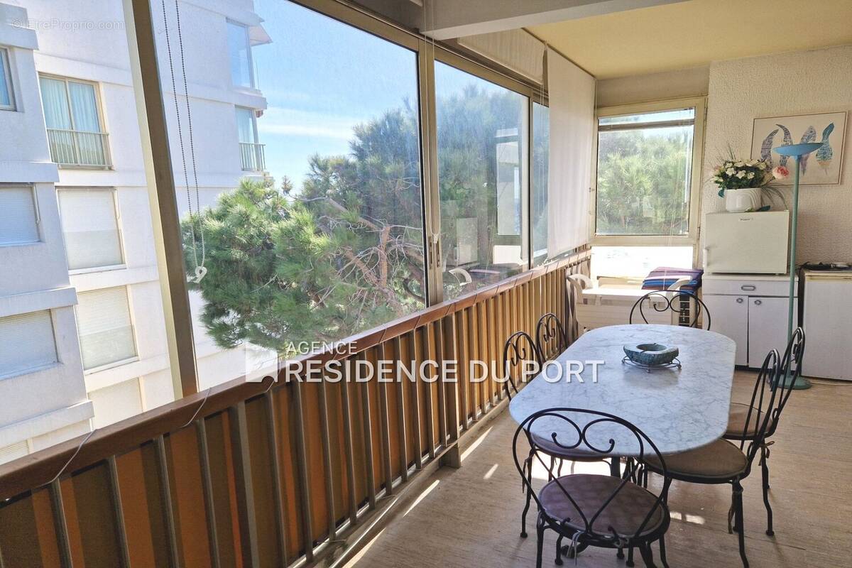Appartement à MANDELIEU-LA-NAPOULE