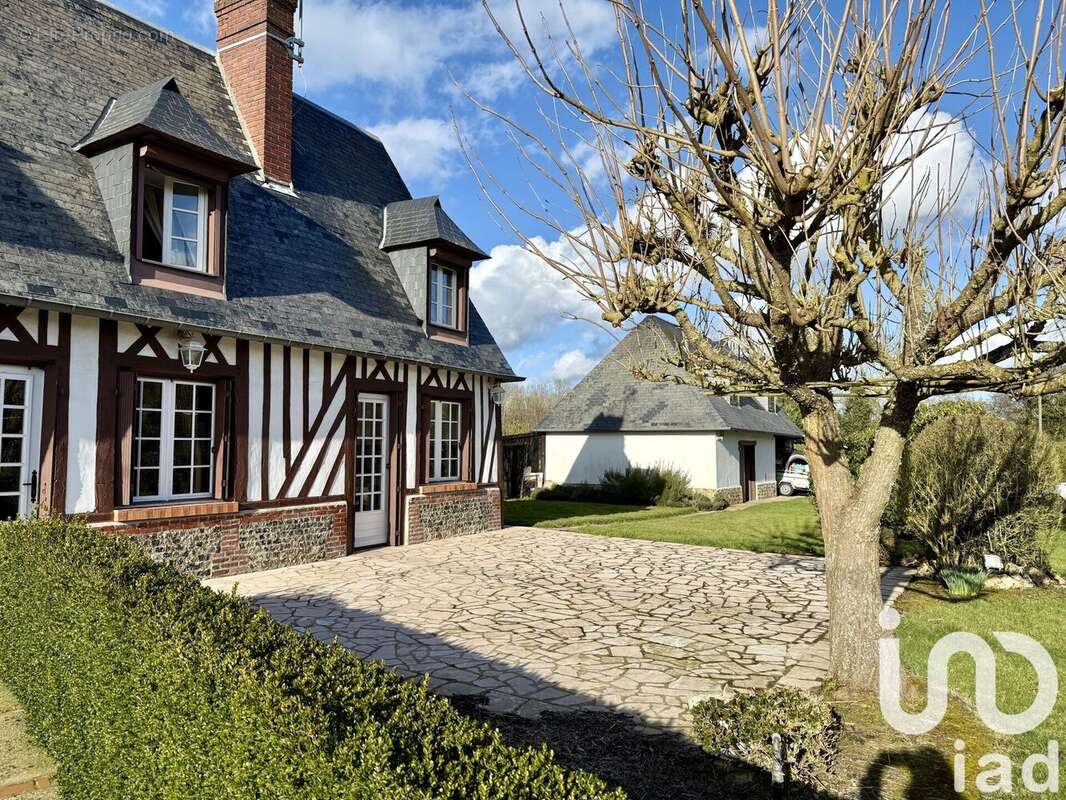 Photo 2 - Maison à CORMEILLES
