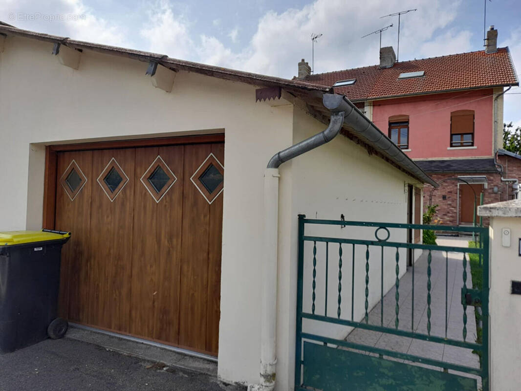 Maison à CHAUNY