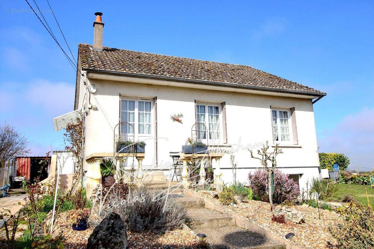 Maison à JANVILLE