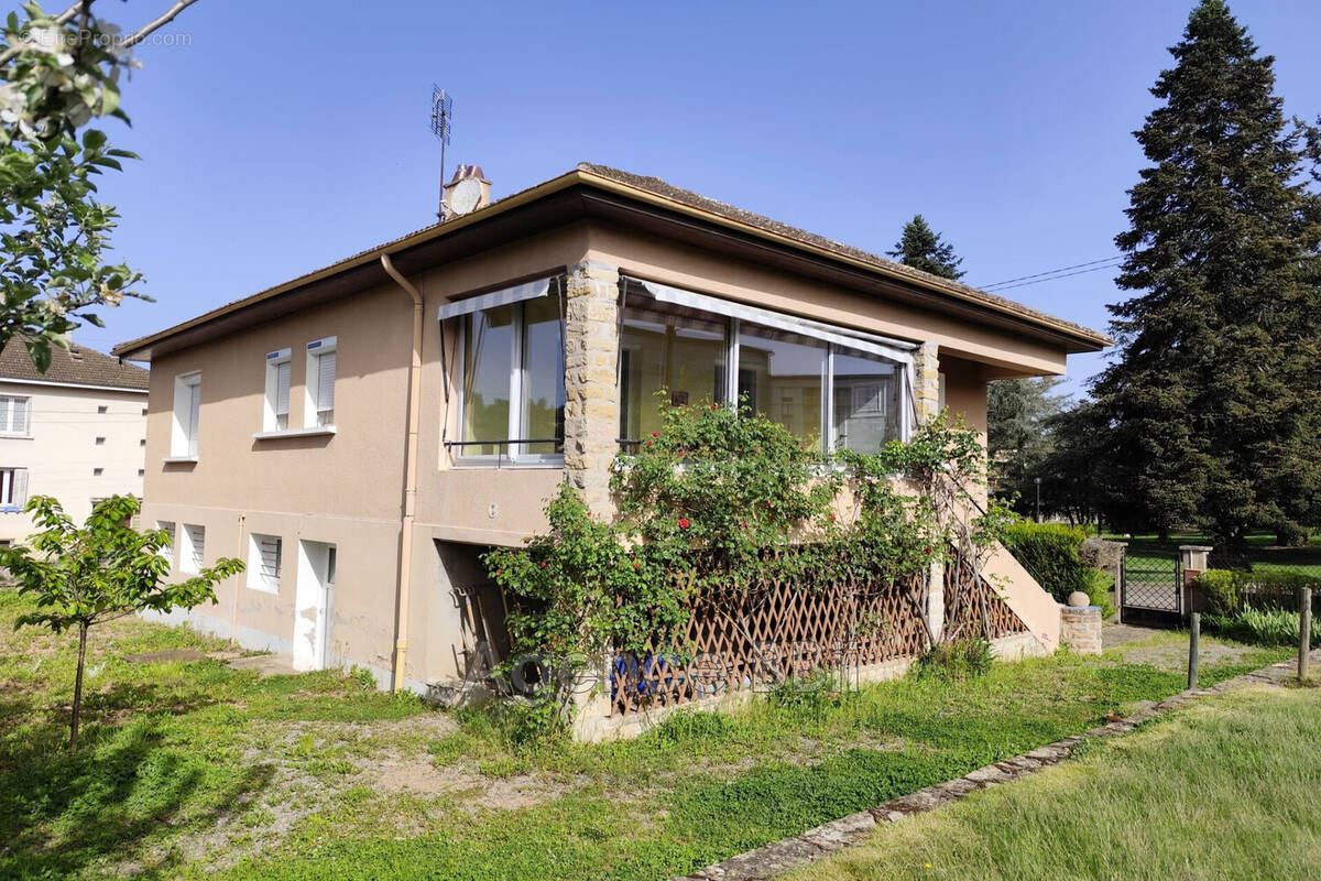 Maison à CHAUFFAILLES