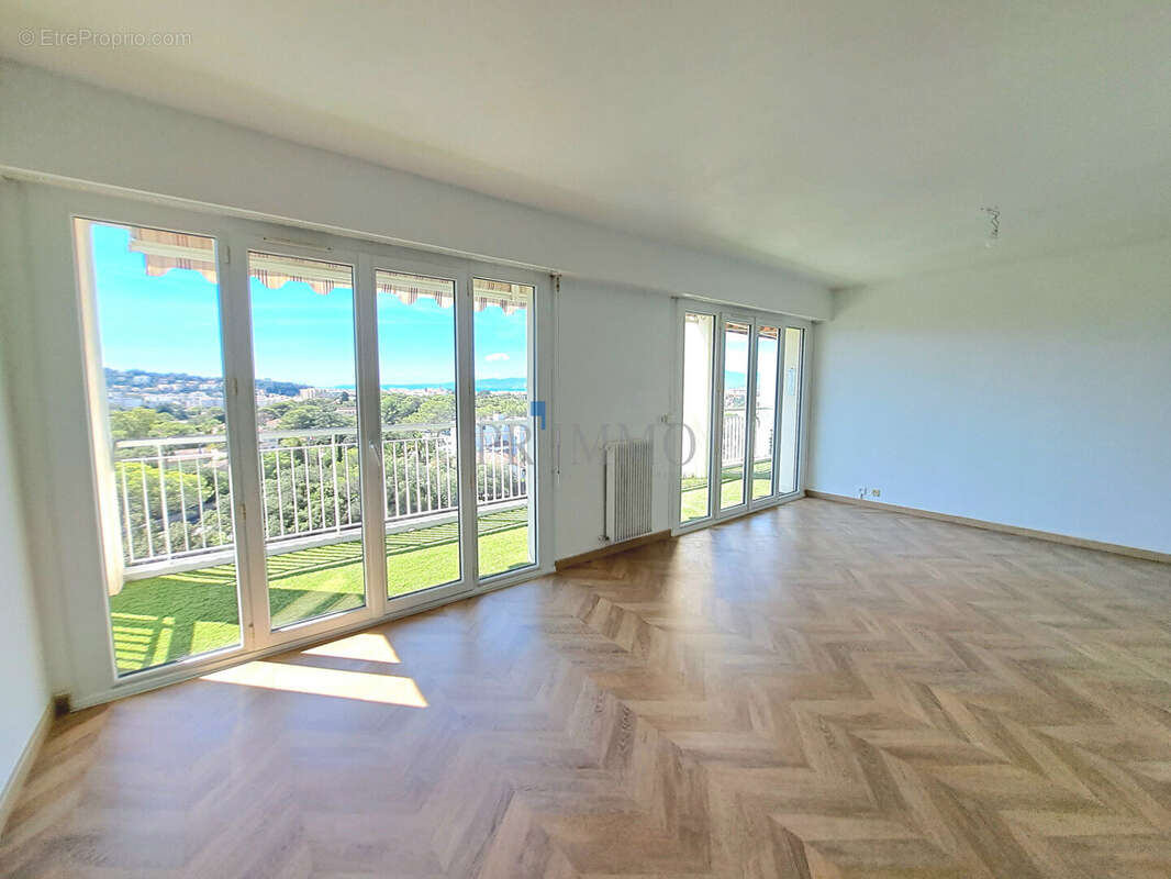 Appartement à SAINT-RAPHAEL