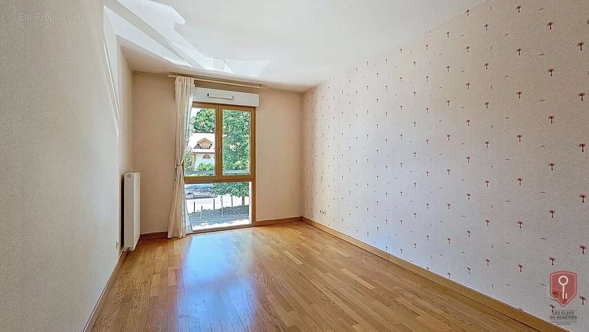 Appartement à SAINT-JULIEN-EN-GENEVOIS