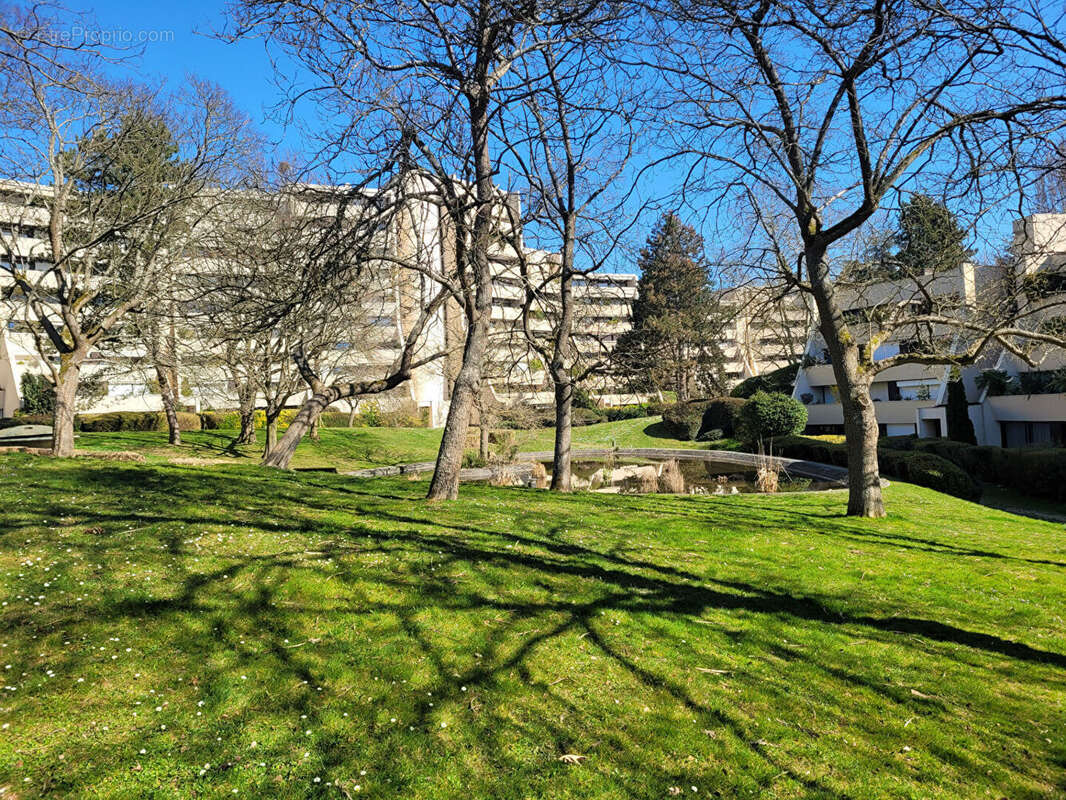 Appartement à VERRIERES-LE-BUISSON