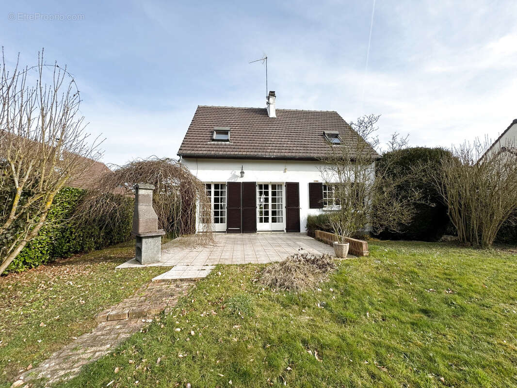 Maison à PLAILLY