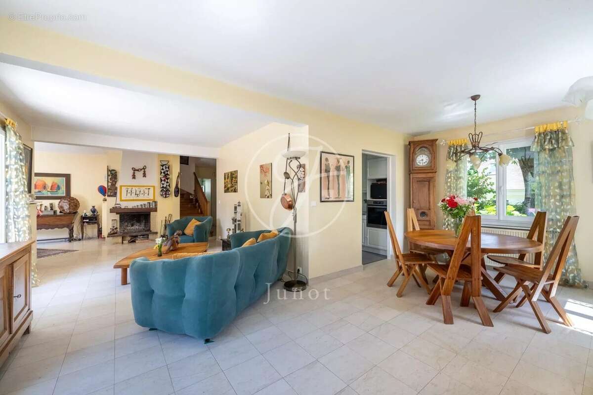 Maison à MARLY-LE-ROI