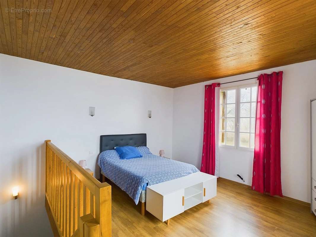Maison à GARDONNE