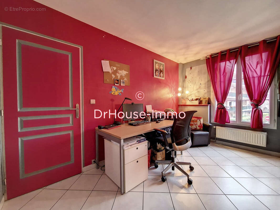 Appartement à LE BOURGET