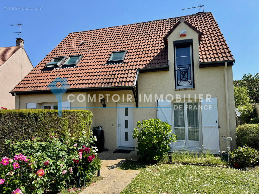 Maison à VILLABE
