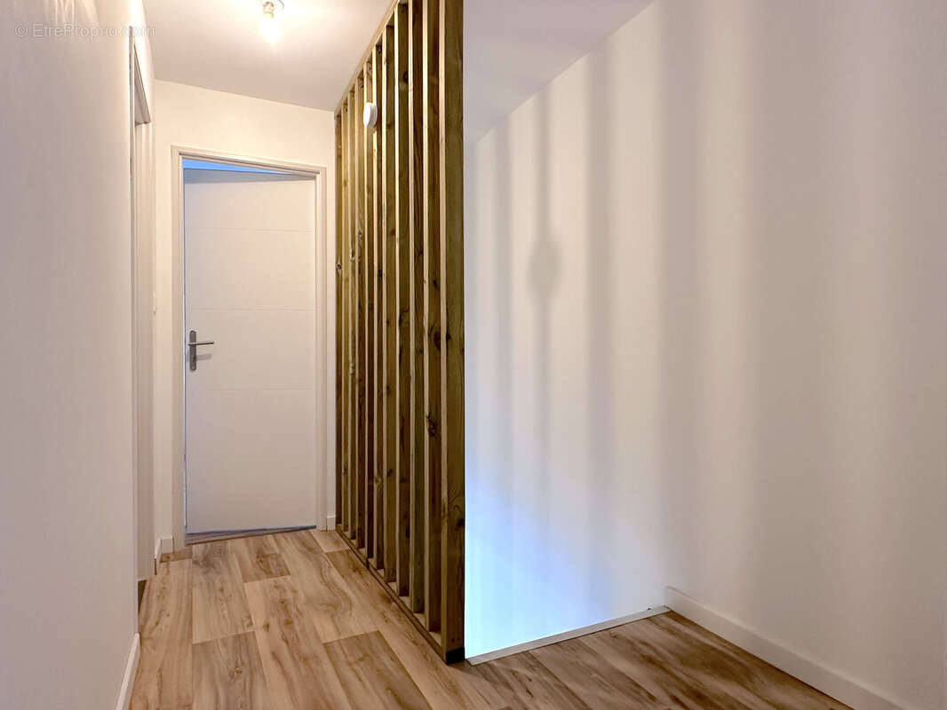 Appartement à MIGNALOUX-BEAUVOIR