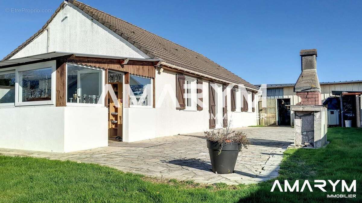 Maison à SAINT-MARTIN-EN-CAMPAGNE