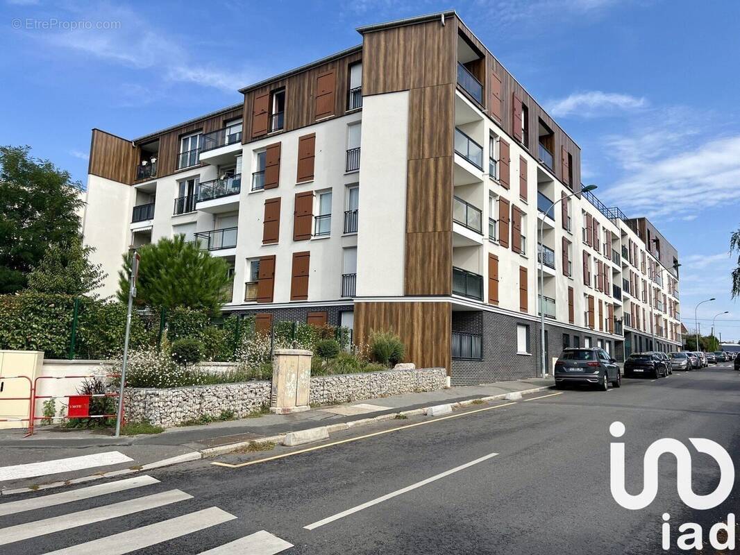 Photo 1 - Appartement à EZANVILLE