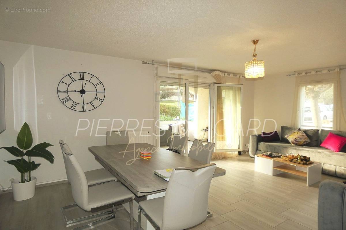 Appartement à UZES