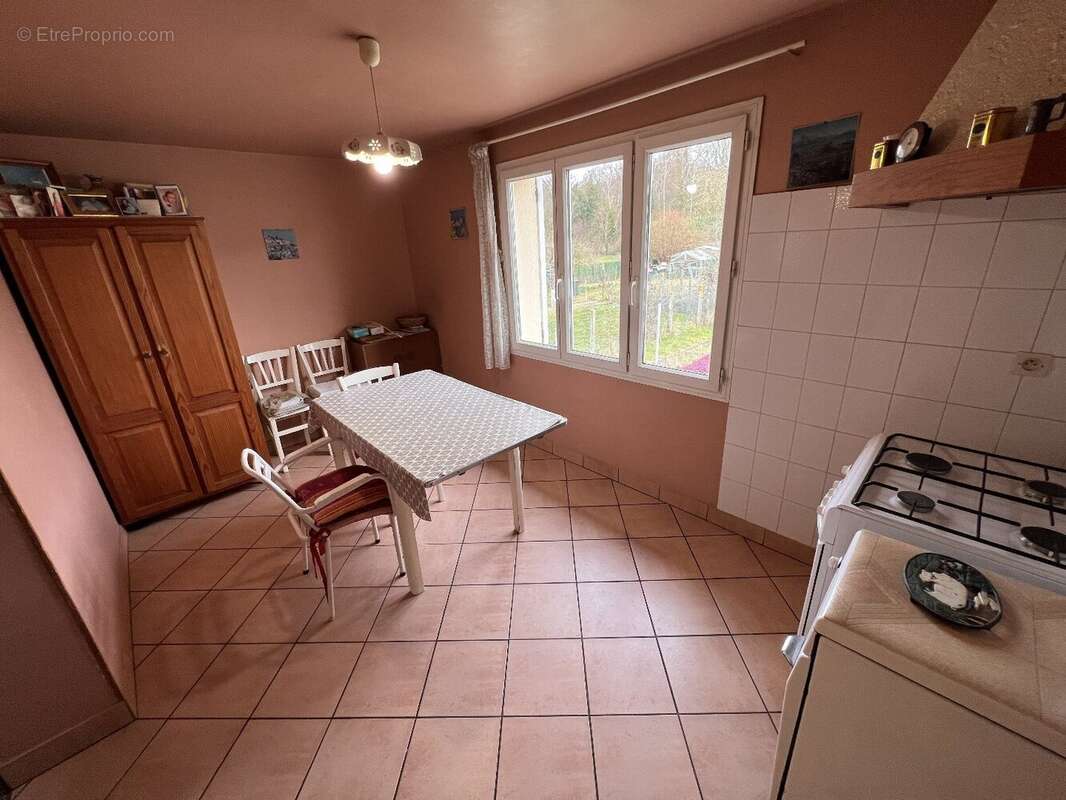 Maison à SAINT-CHERON