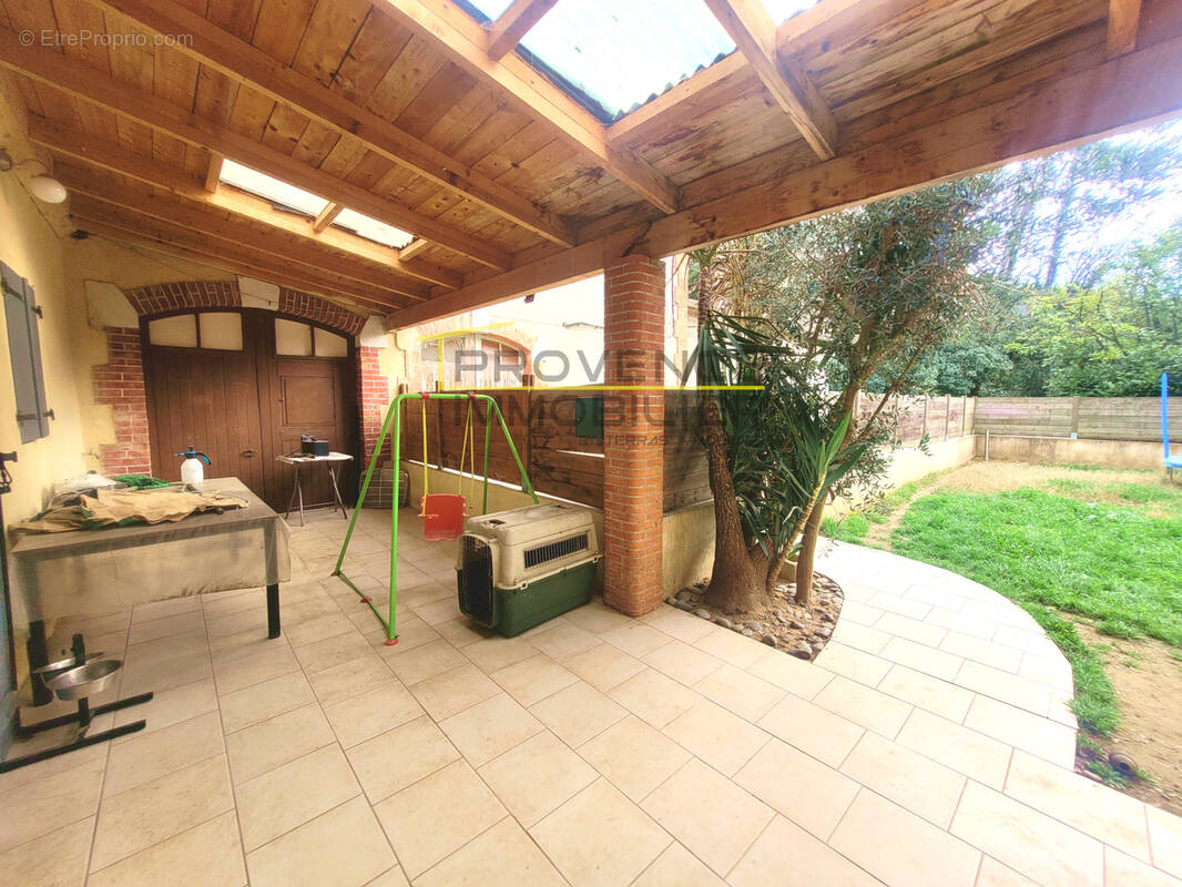 Appartement à CHATEAUNEUF-DU-RHONE