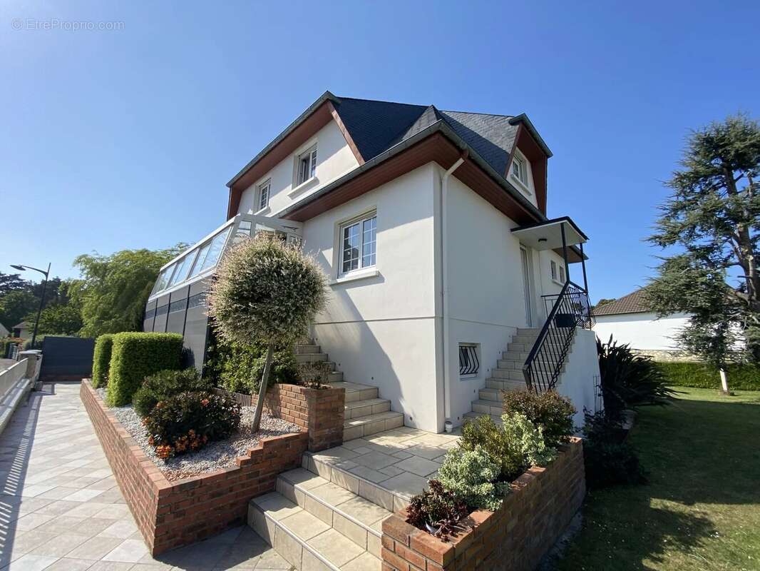 Maison à MERVILLE-FRANCEVILLE-PLAGE