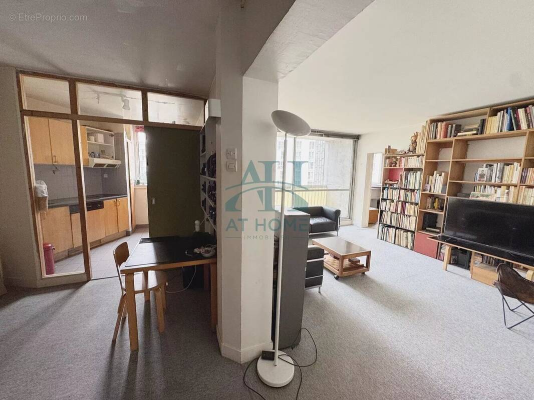 Appartement à PARIS-19E