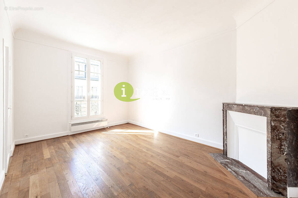 Appartement à CLICHY