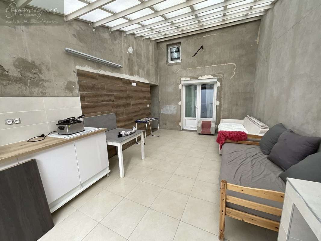 Maison à MILHAUD
