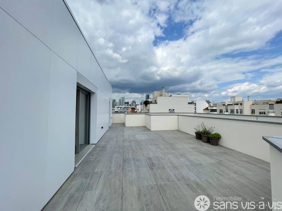 Appartement à SURESNES