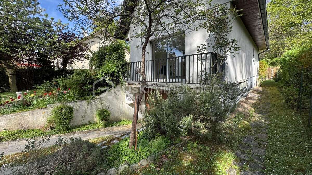 Maison à MONTGERON
