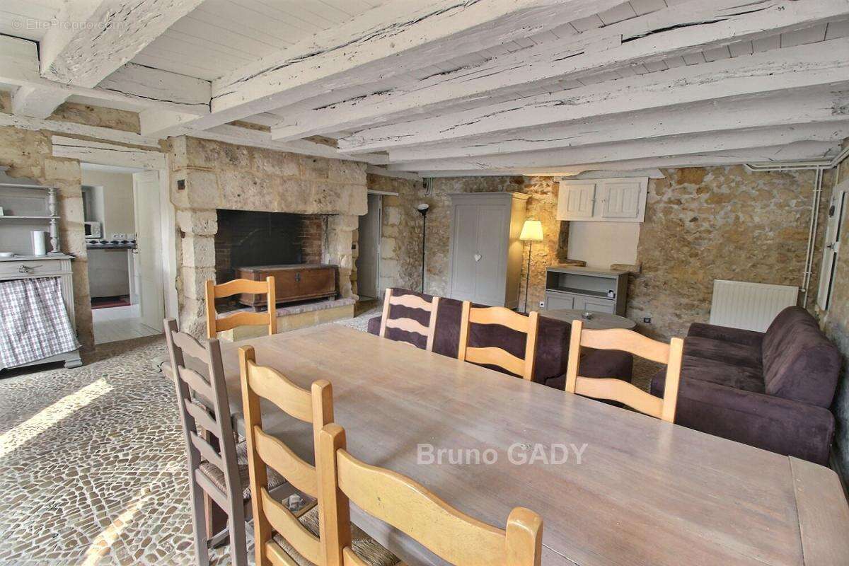 Maison à LALINDE