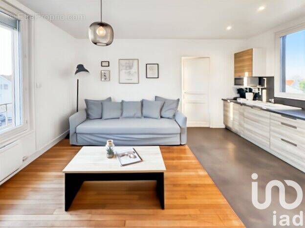 Photo 1 - Appartement à SAINTE-GENEVIEVE-DES-BOIS