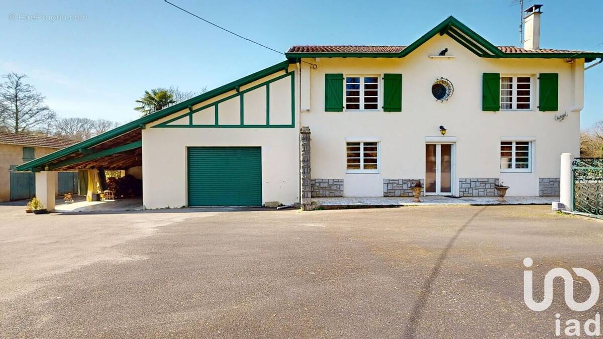 Photo 1 - Maison à POUILLON