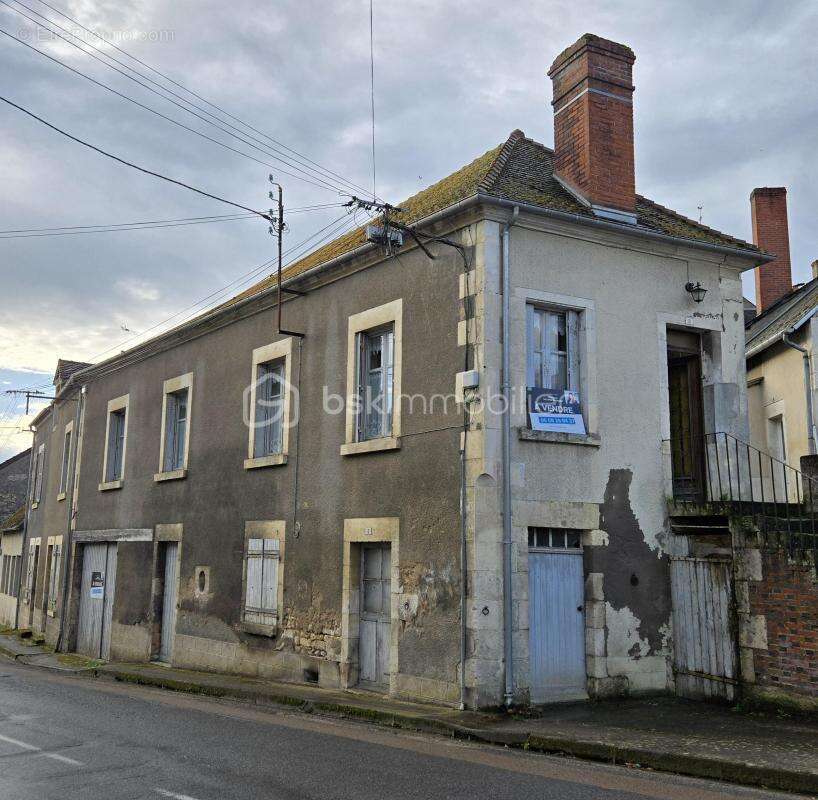 Maison à SANCERGUES