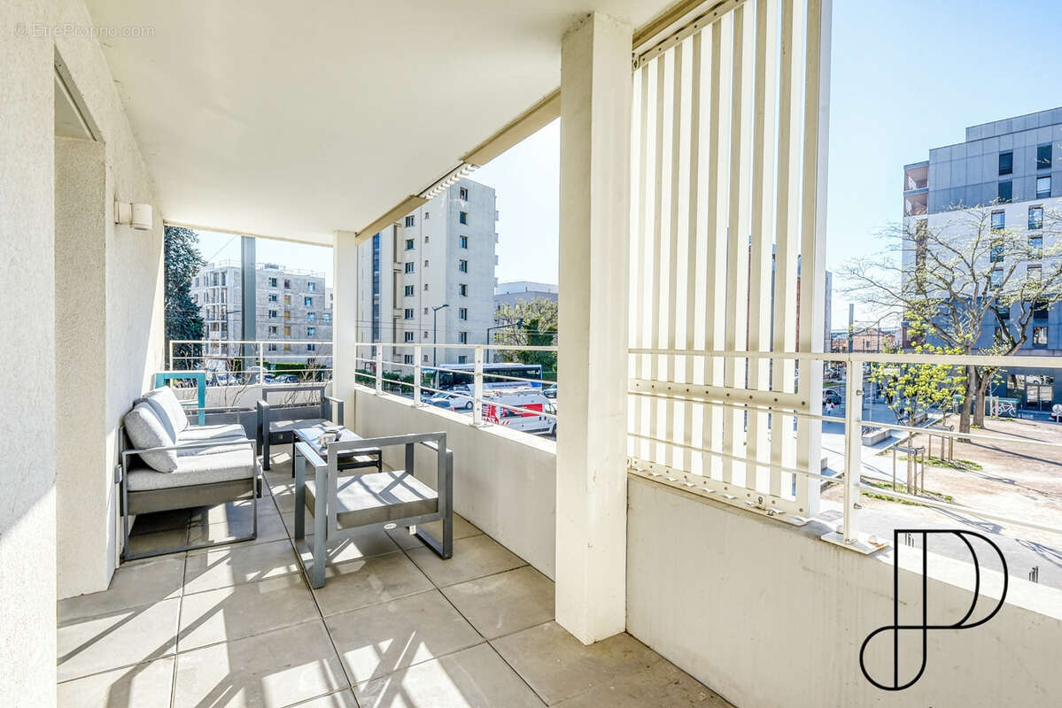 Appartement à LYON-8E