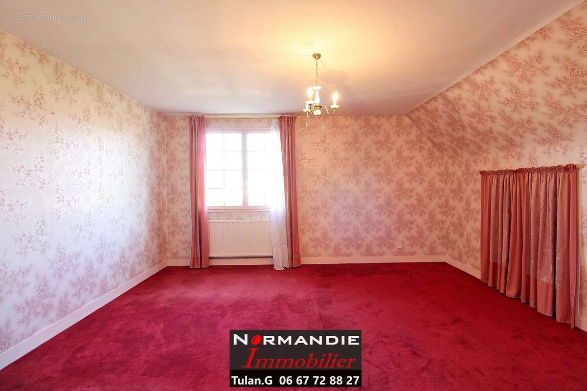 Maison à TOURVILLE-LA-RIVIERE