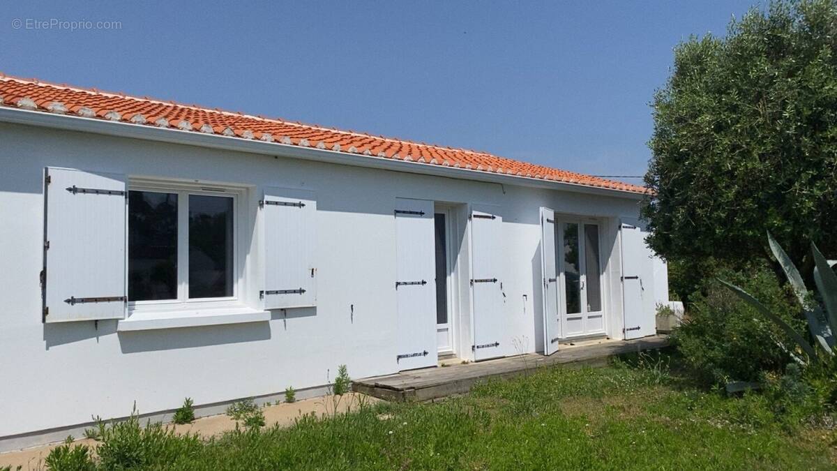 Maison à BEAUVOIR-SUR-MER