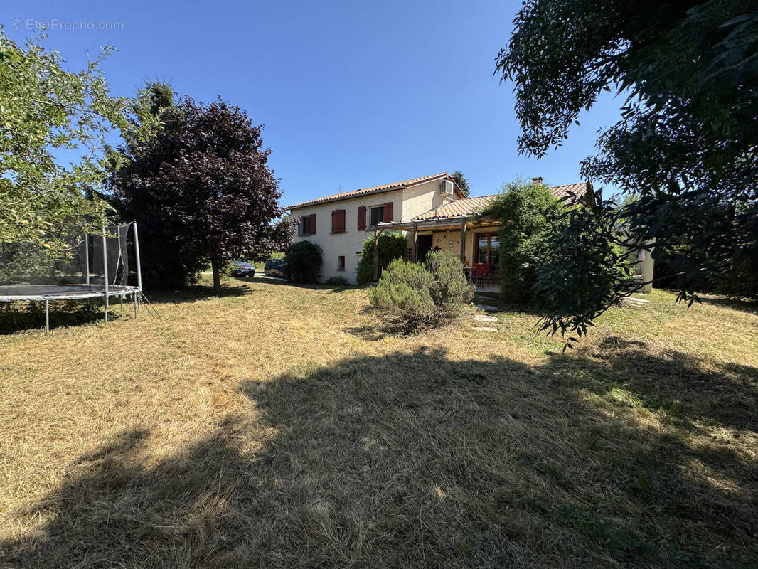 Maison à BOGY