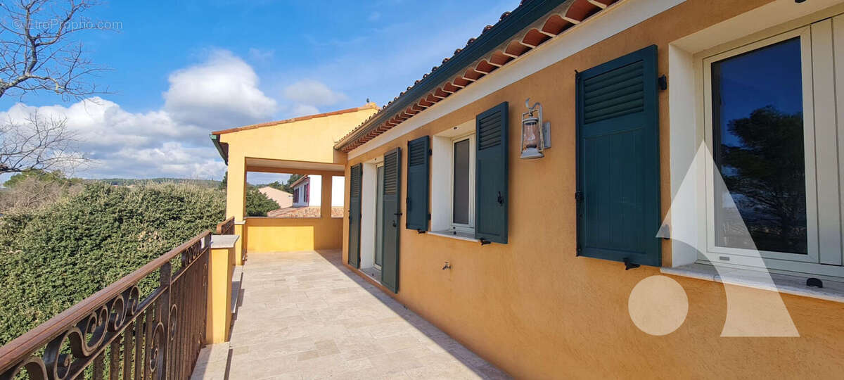Maison à LORGUES