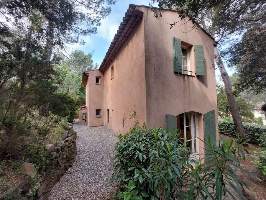 Maison à LA MOTTE