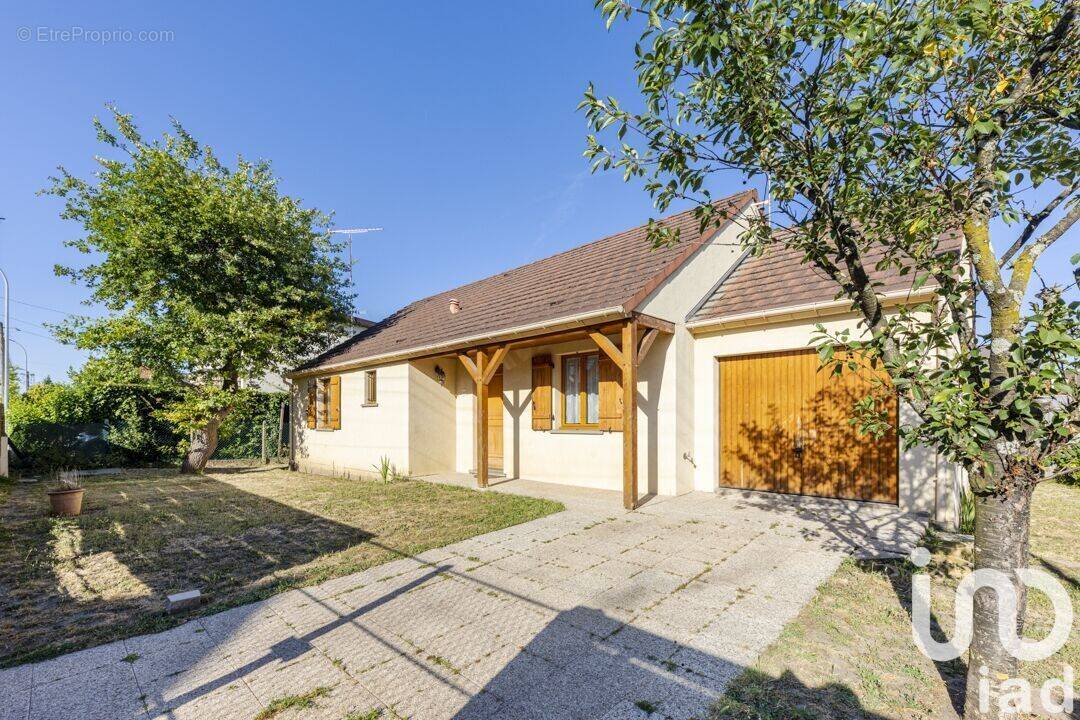 Photo 1 - Maison à BEAUCHAMP