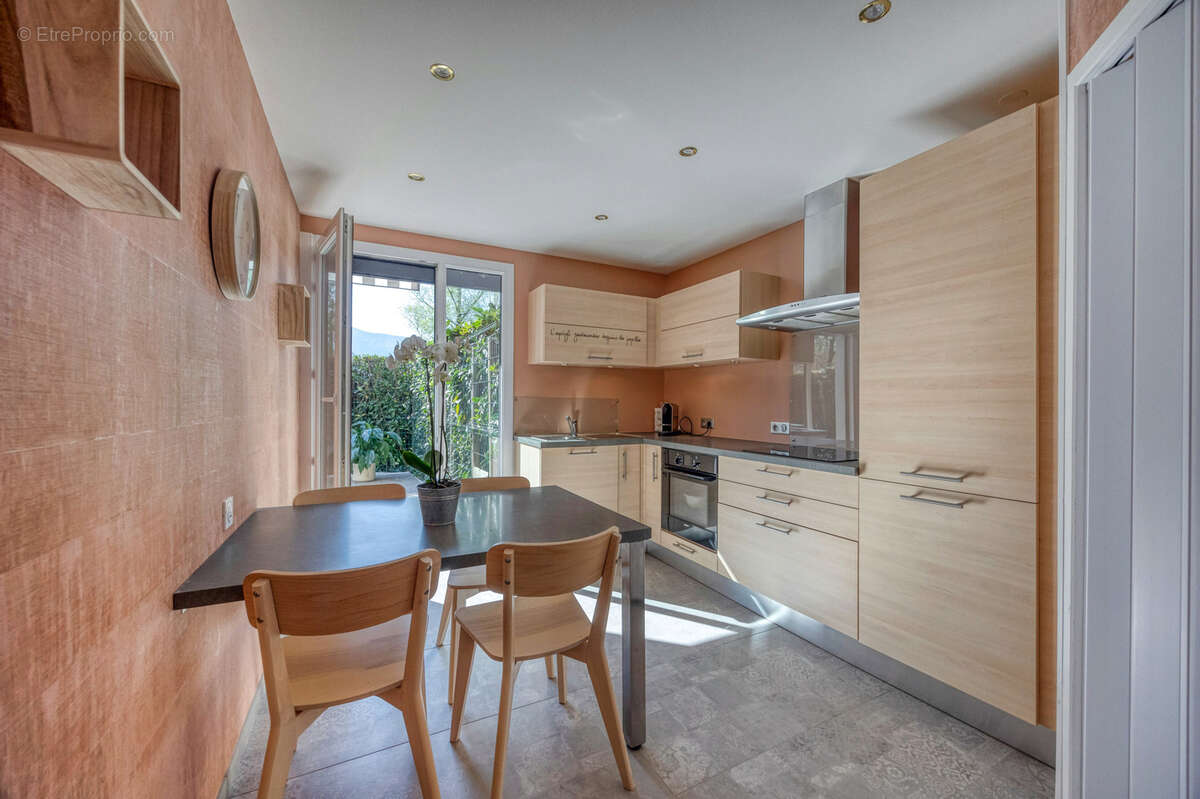 Appartement à MOIRANS