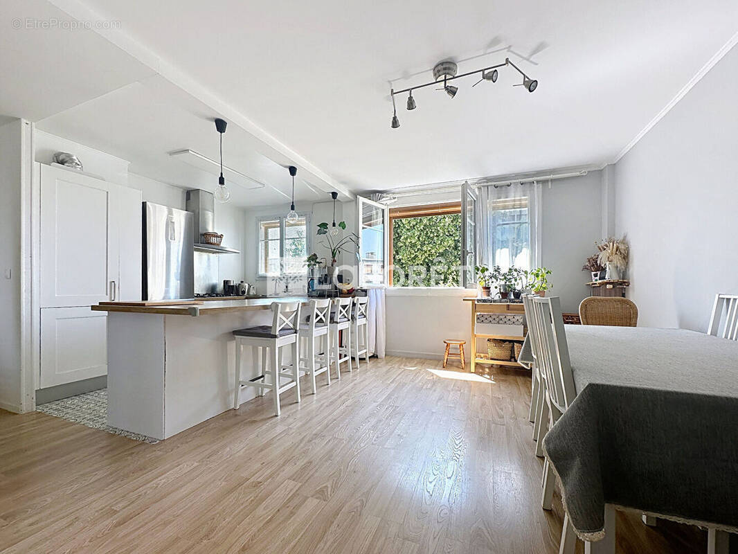 Appartement à CHAMPIGNY-SUR-MARNE