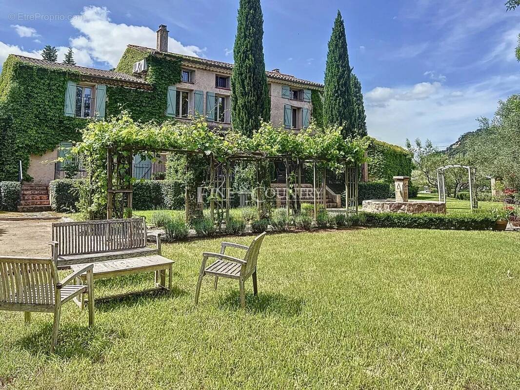 Maison à GONFARON
