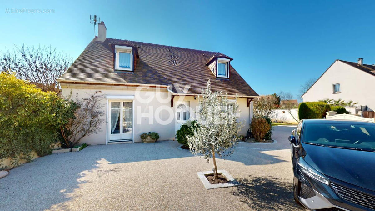 Maison à MONTLHERY