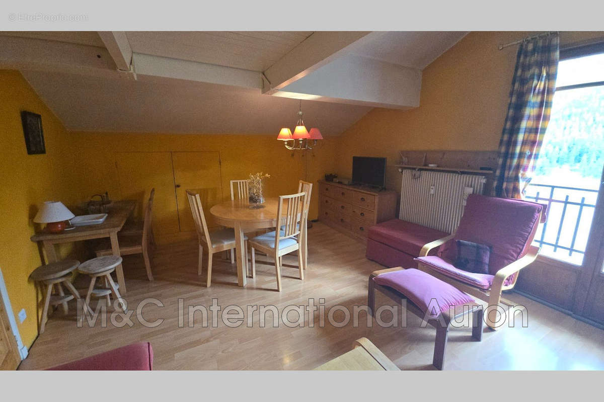Appartement à SAINT-ETIENNE-DE-TINEE