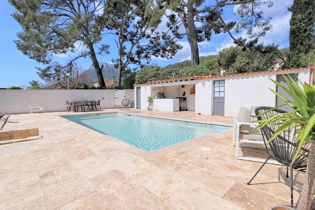 Maison à LA FARLEDE